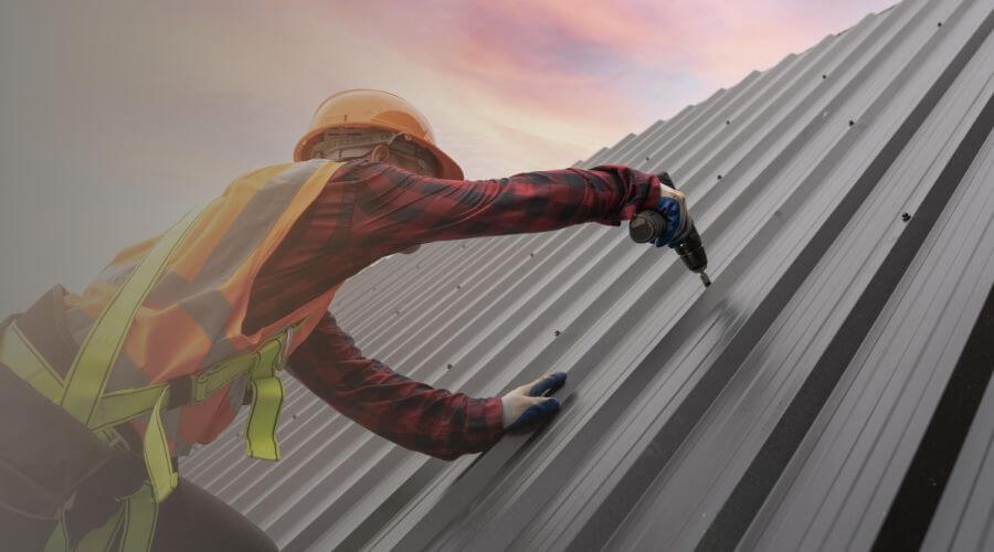 Professional gutter cleaning in Greentown, OH